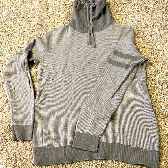 ⚪️Express Men’s Sweater ⚪️ - Picture 1 of 2